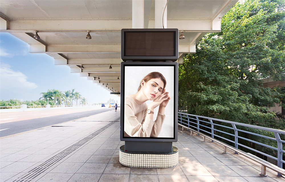 Digital Signage Advertising at Hua Hin Train Station, Thailand-01 (4)
