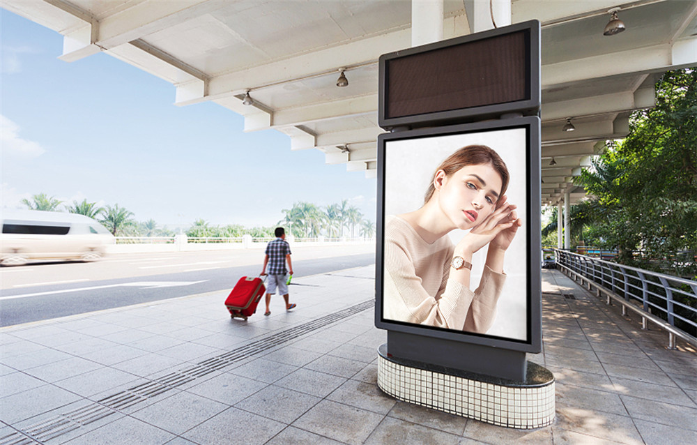 Digital Signage Advertising at Hua Hin Train Station, Thailand-01 (5)